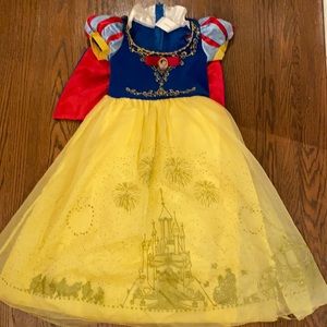 Disney Snow White dress size Small
